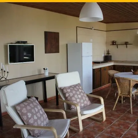 Kiril Apartment *